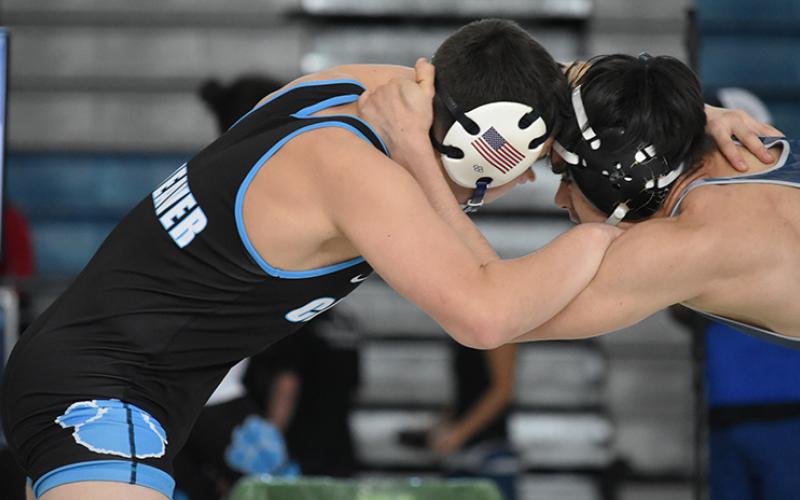 Konlin Weaver advanced to state with a first-round finish at sectionals. (Photo by Andy Diffenderfer/Tribune &amp; Georgian)