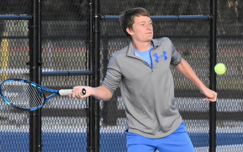 Hunter Rowe won his No. 2 singles match against Richmond Hill in a super-tiebreaker. (Andy Diffenderfer/Tribune &amp; Georgian)