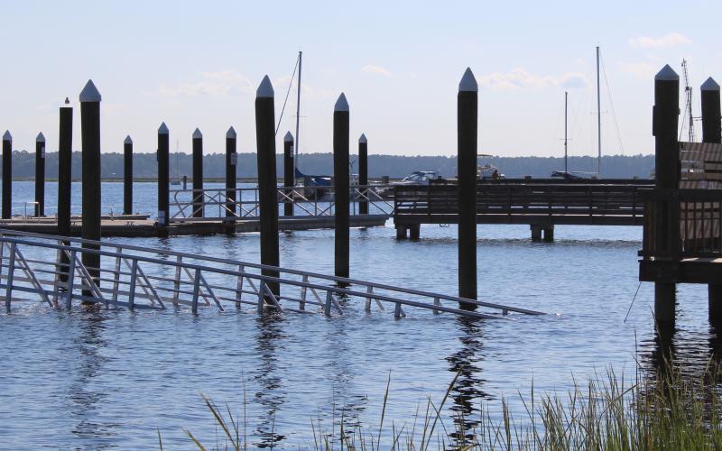 A gangway collapsed on the St. Marys Waterfront on Tuesday morning, injuring 17 and sending six people to hospitals in St. Marys and Jacksonville, Fla.