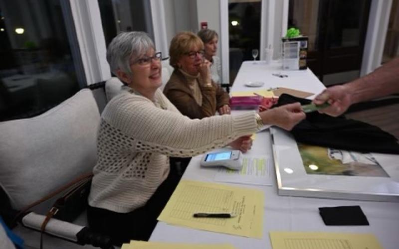 Linda Grooms was named the Humane Society’s 2025 Volunteer of the Year at a recent fundraiser.
