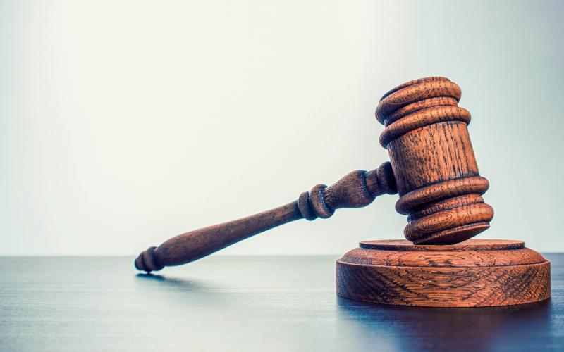 A Fernandina Beach man is suing Nassau County Sheriff Bill Leeper.
