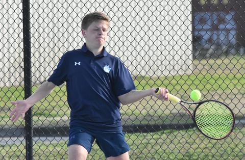 Cameron Kilner won at No. 1 singles as the Wildcat boys beat Lowndes, 4-1. (Andy Diffenderfer/Tribune & Georgian)