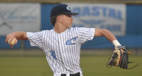 Talon Daignualt fires to first base last Friday. (Andy Diffenderfer/Tribune & Georgian)