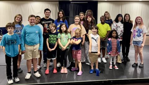 St. Marys Little Theatre’s “The Best Christmas Pageant Ever: The Musical” features local performers, all 18 and younger.