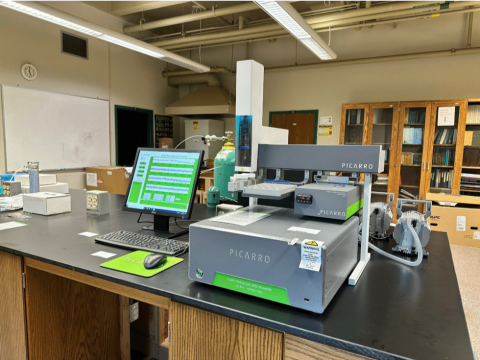 The device that Jaivime Evaristo, co-author of new research about water “fingerprints” linking the Okefenokee Swamp to an aquifer below, used to measure water isotopes.