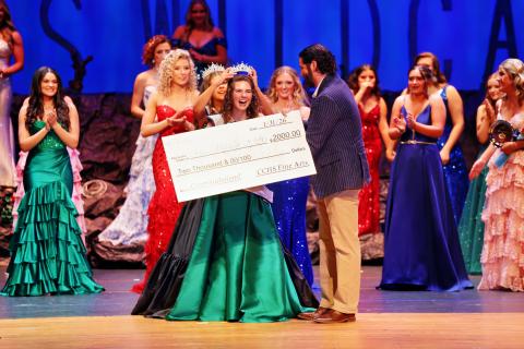 Miss Wildcat Lainee Reed Campbell