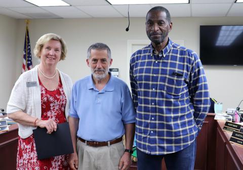 Take Stock in Children Board Member Dotti Williams joins Callahan Mayor Marty Fontes and TSIC College and Success Coach Johnnie Green for a proclamation Monday night, highlighting March as “Take Stock in Children Month.”