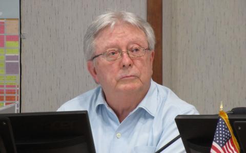 Jerry Decker, the newest member of the city’s Marina Advisory Board, offered a new idea to help pay off the marina’s debt – using the city’s Land Conservation Trust Fund – for an effort he called “Conserve the Marina.” JULIA ROBERTS/NEWS-LEADER