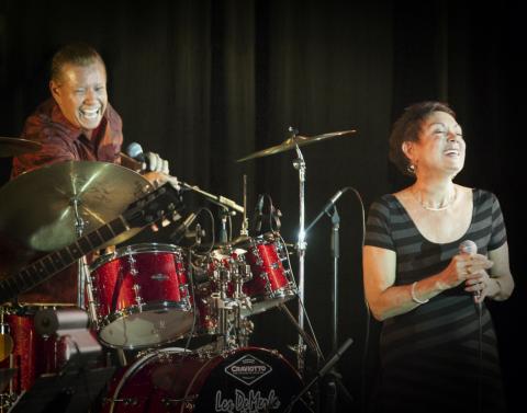 Les DeMerle and his band, along with vocalist Bonnie Eisele, are offering a new CD, “Hot Night in Venice.”