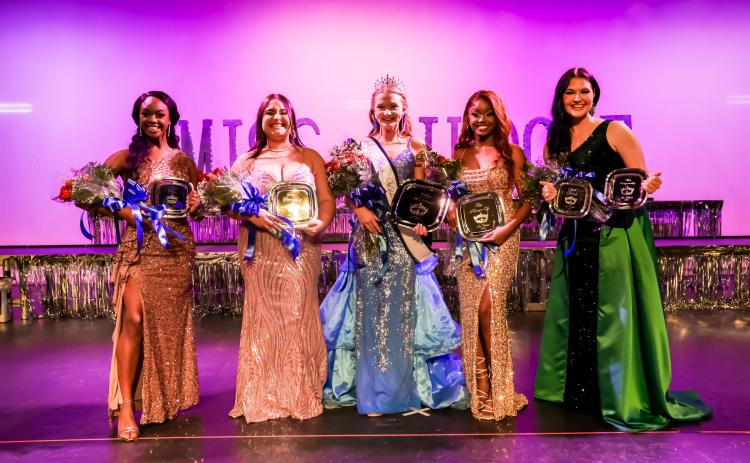 People’s Choice winner Sinaia’ Williams, second runner-up Samara Riascos, Johnson, first runner-up Jami-Quinn Moore, and Miss Congeniality and Spirit Award winner Summer Baker.
