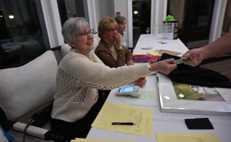 Linda Grooms was named the Humane Society’s 2025 Volunteer of the Year at a recent fundraiser.