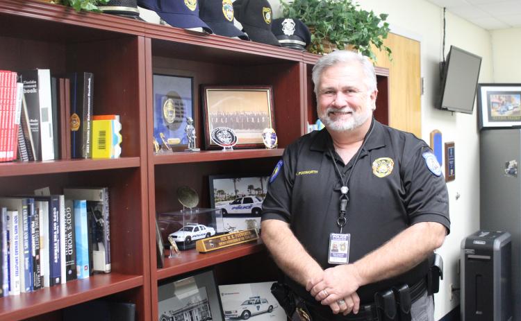 Mark Foxworth will lead the Fernandina Beach Police Department, replacing longtime chief James Hurley.