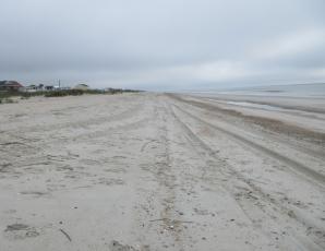 A rare sight – a deserted beach on Amelia Island – will remain the norm for at least the next few weeks. City and county officials believe beach closures have helped “flatten the curve” of the spread of the coronavirus. JULIA ROBERTS/NEWS-LEADER