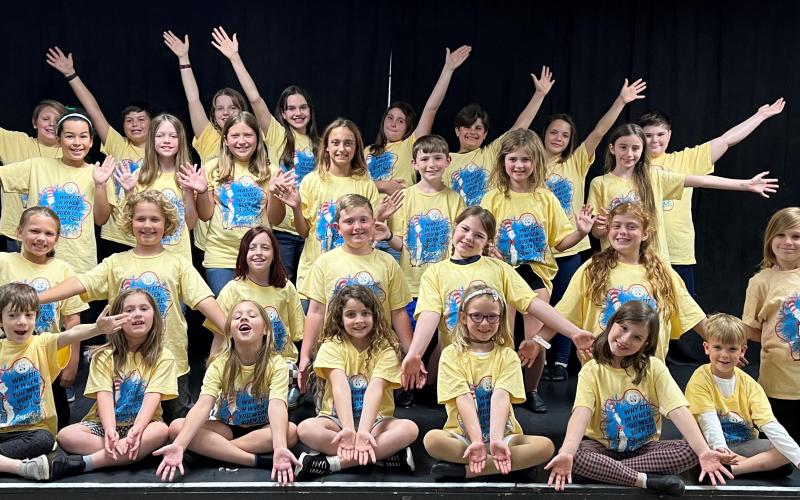 Saltwater Performing Arts’ Junior Troupe is performing “Seussical JR.” from May 26-27.